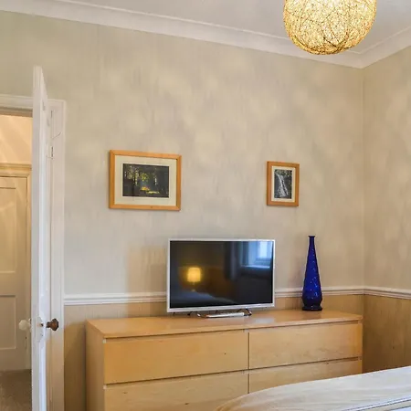 Seaside Grandad's * Filey